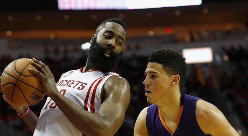 之間的巨大 之間的巨大