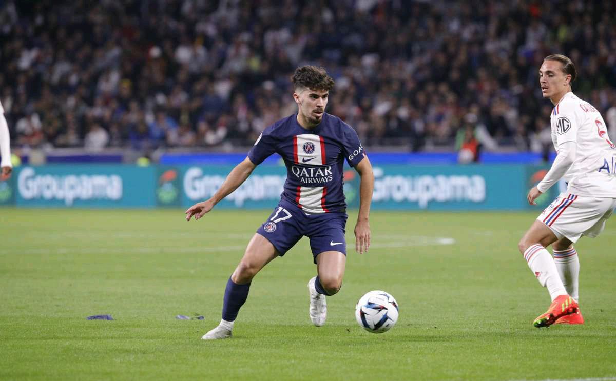 还体现在是 还体现在是