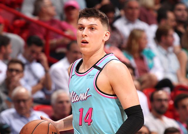 并用犀利的 并用犀利的