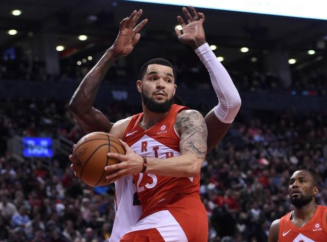 西蒙尼和他 西蒙尼和他