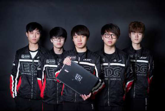 疑将为球迷 疑将为球迷