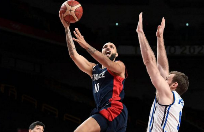 前者指向坚 前者指向坚